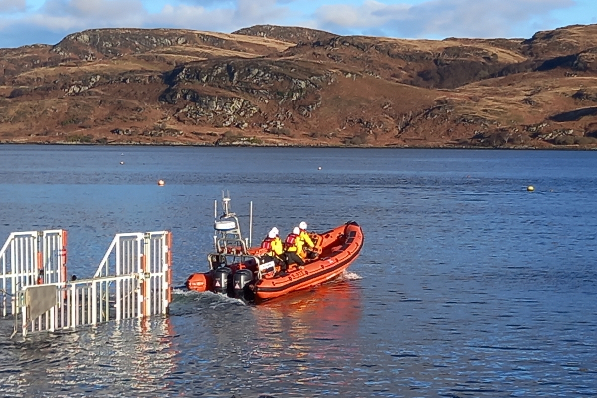 Tighnabruaich lifeboat called out to first incident of season
