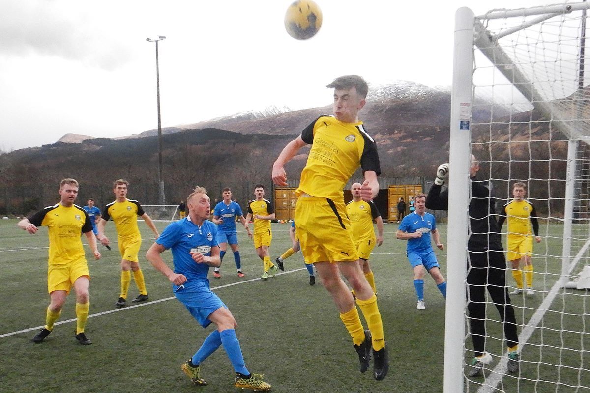 Mallaig make merry as Fort call on goalkeeping reserves