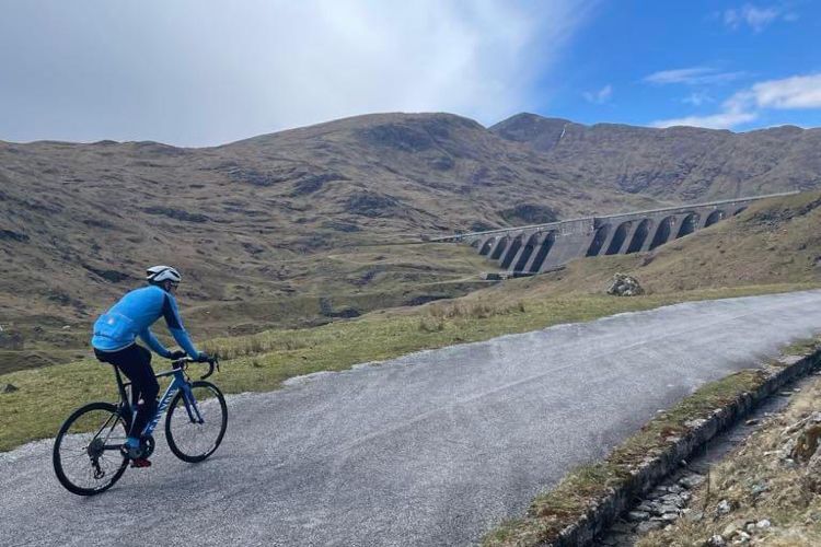 Cyclist 'Everest-ing' Cruachan Dam in memory of friend