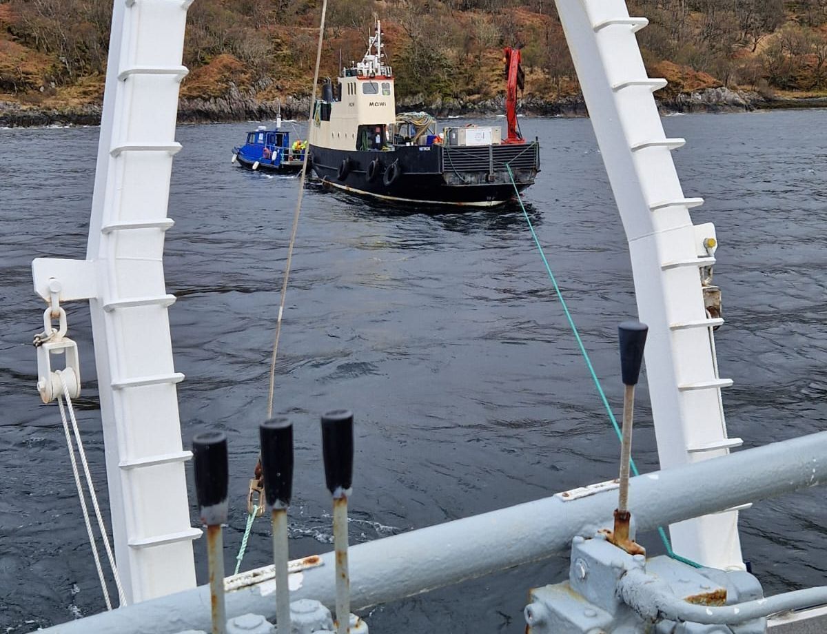 SEPA offer help to marine vessel on Loch Sunart
