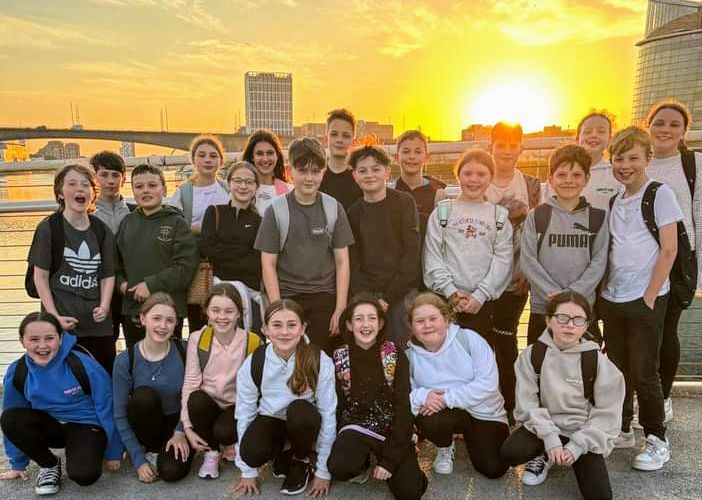 School trip sunset in Glasgow for P7 St Columba's Primary pupils.