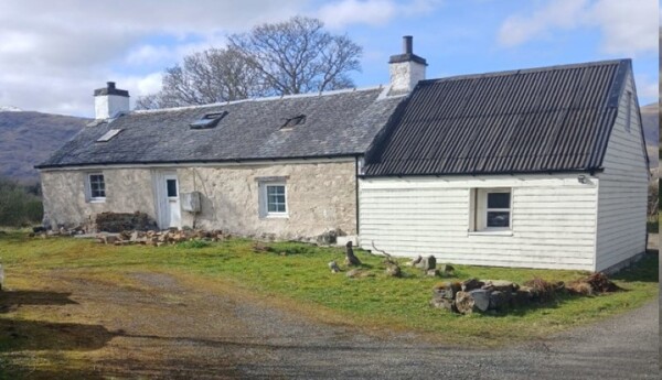 Traditional detached stone cottage for sale