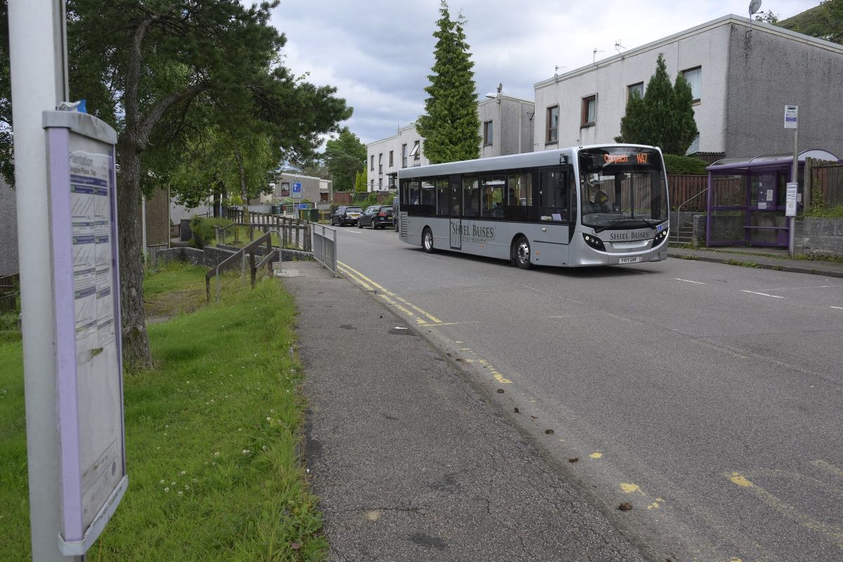 Congestion problems lead to bus service reduction in Fort William