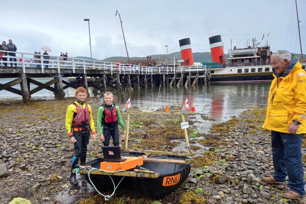 Community turns out for lifeboat day at RNLI Tighnabruaich