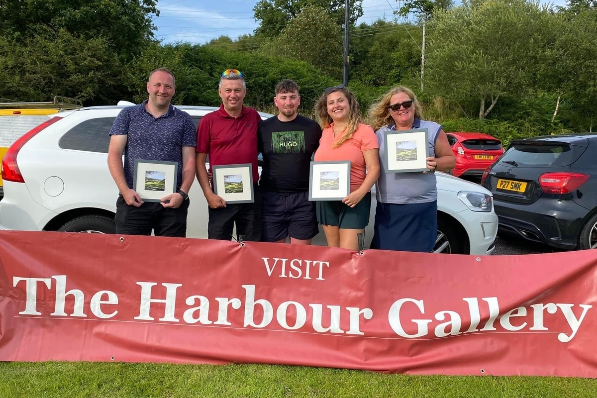 Teams scramble to Tarbert Golf Club for Stuart Herd memorial