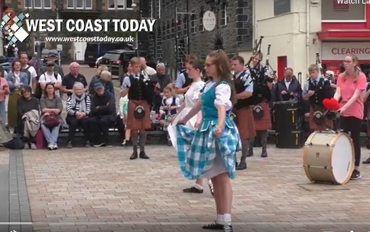 Video: Oban High School Pipe Band and Highland Dancers perform in town centre