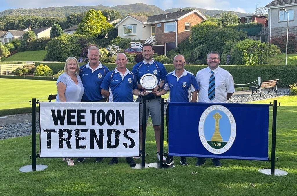 West Coast Today - Sport - Trio of bowlers win Wee Toon Trends trophy