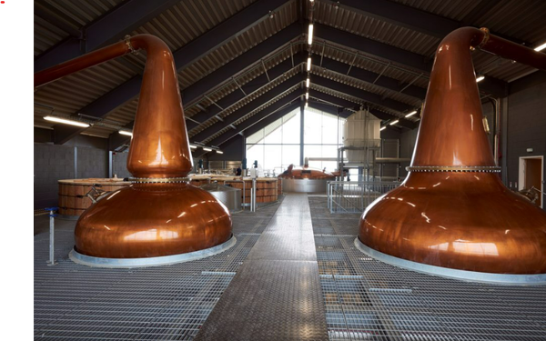 Trump to remove whisky tariffs after King's visit - to distillers' relief