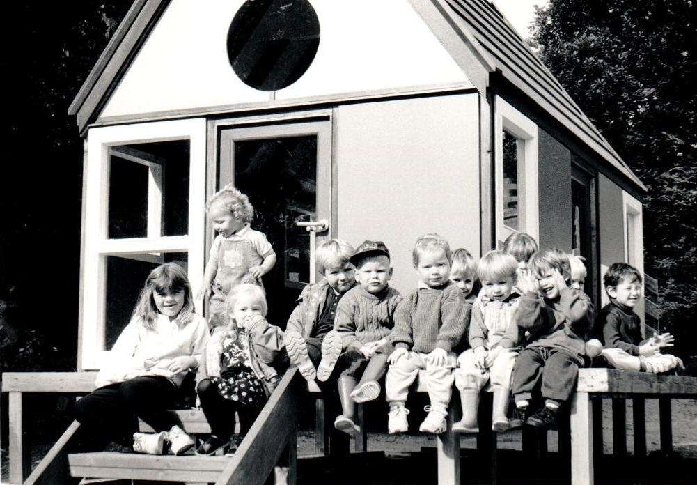 Children from Brodick playgroup try out a newly-constructed wendy house built by Steve Garraway and Iain Leitch. The house was designed by Ian Ferguson for a women’s refuge in Cambridgeshire. 