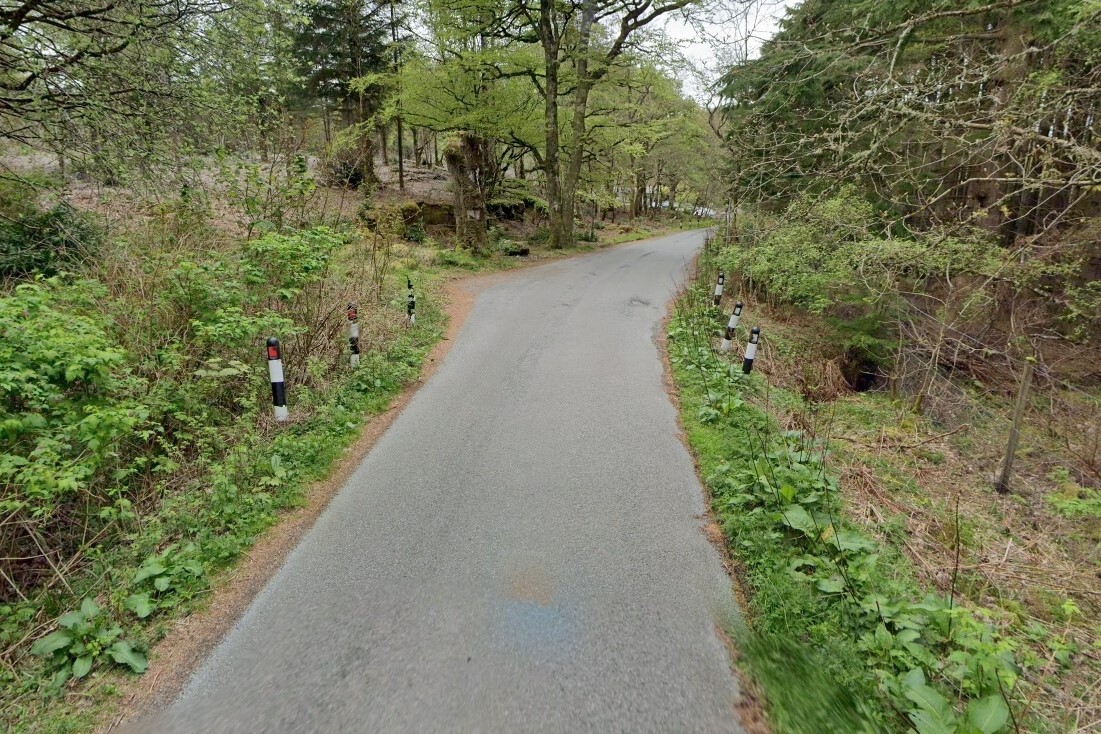 Dunvegan Castle passing place. Dunvegan Castle passing place.