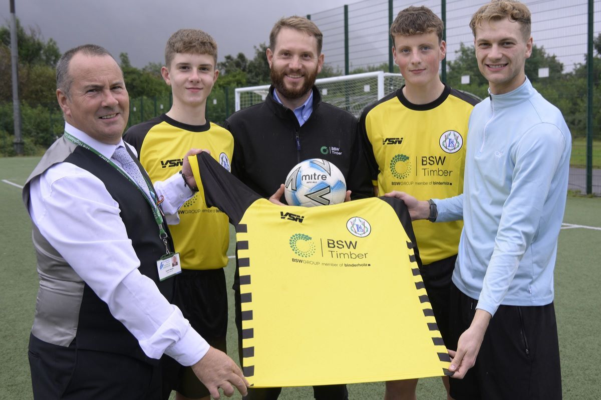 BSW Manager Oliver Stephen (centre) presents a compiete kit top the newly formed Lochaber High School senior football team. Head teacher Scott Steele and PE teacher, Fraser Gray joined captain Jim Clark and vice captain Jack Stephen in accepting the new gear. Photograph: Iain Ferguson, alba.photos.