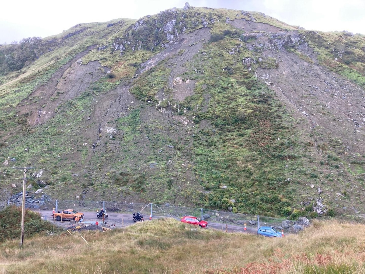 West Coast Today - News - One lane on original A816 re-opens