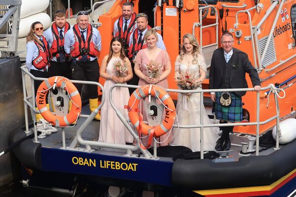 Oban lifeboat couple married in spectacular RNLI style