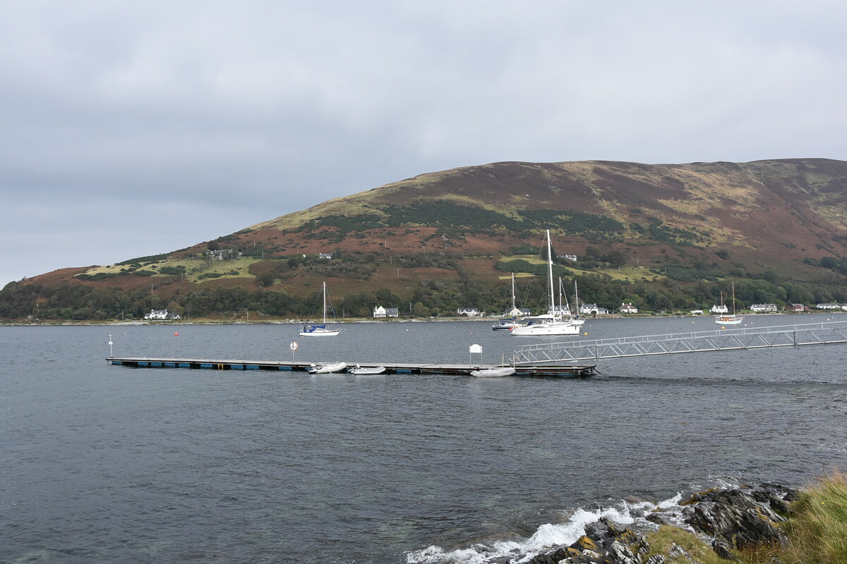 The pontoon at Lochranza. 