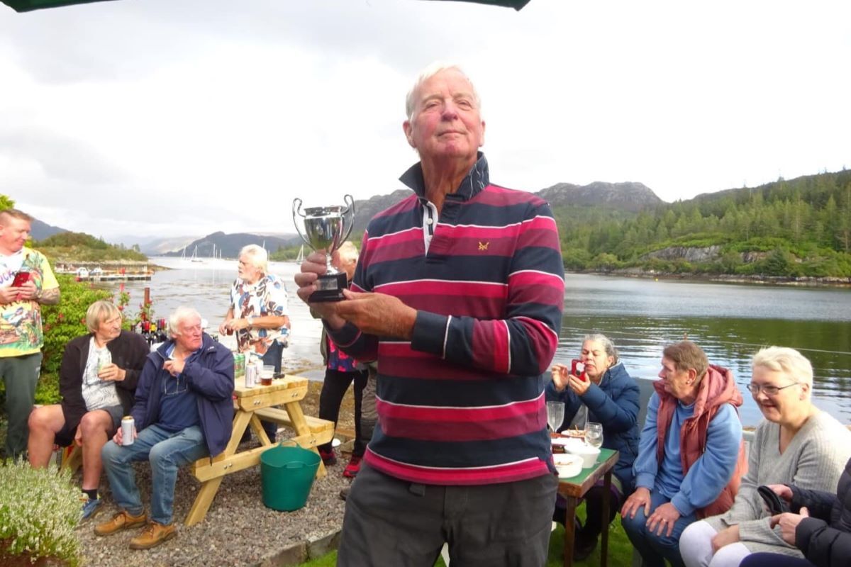 Ed Stanley with the Pleb Cup.