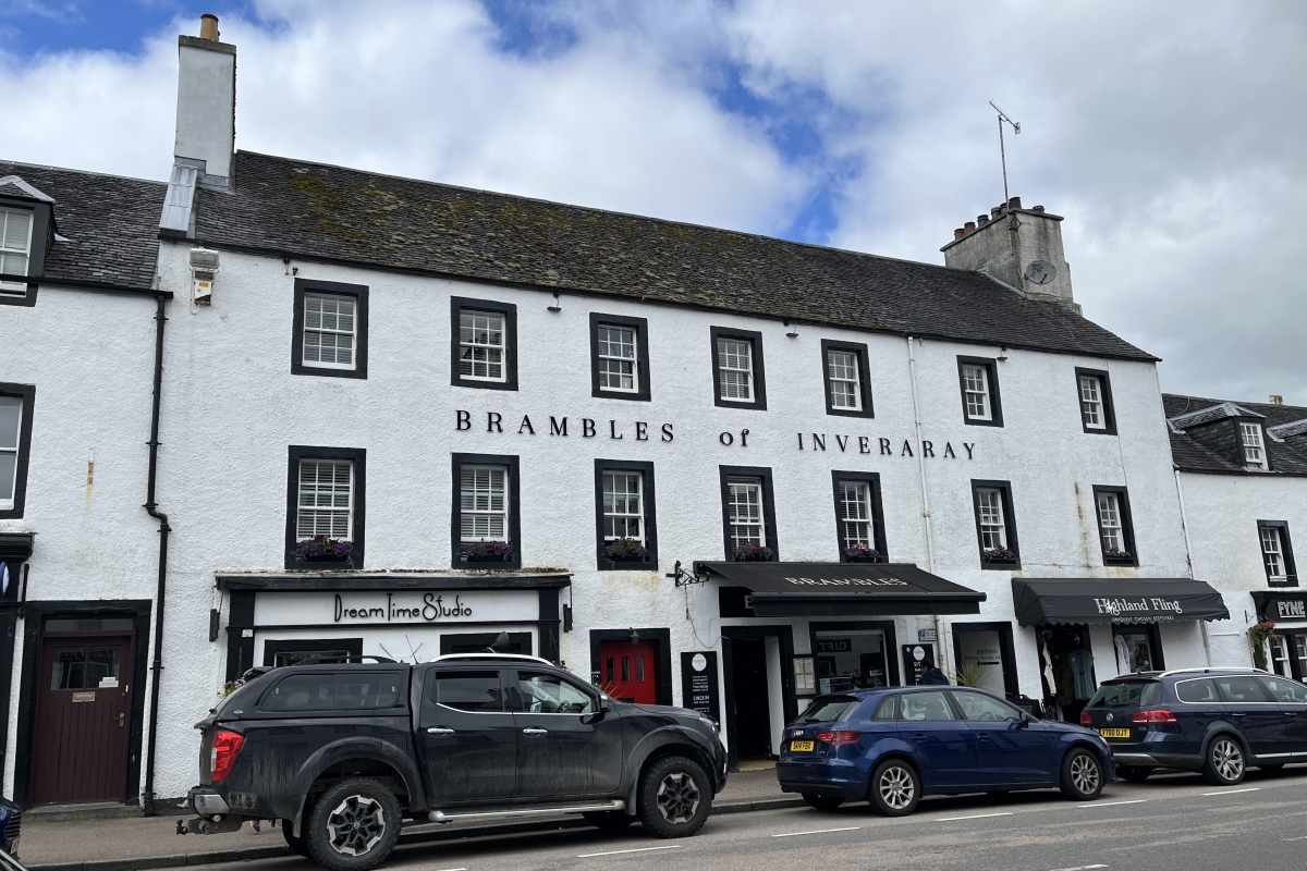 Inveraray restaurant with rooms updates and extends licence