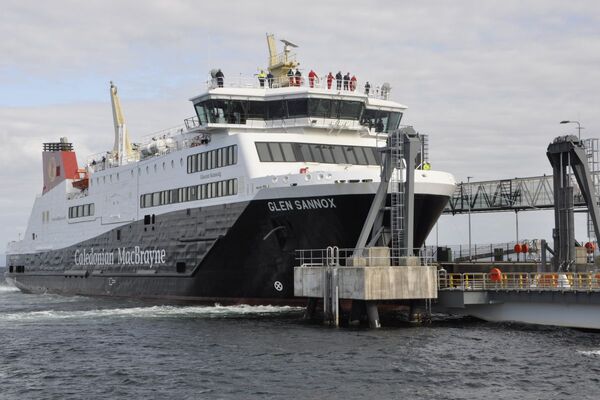 MV Glen Sannox sea trials halted after 'blackout'