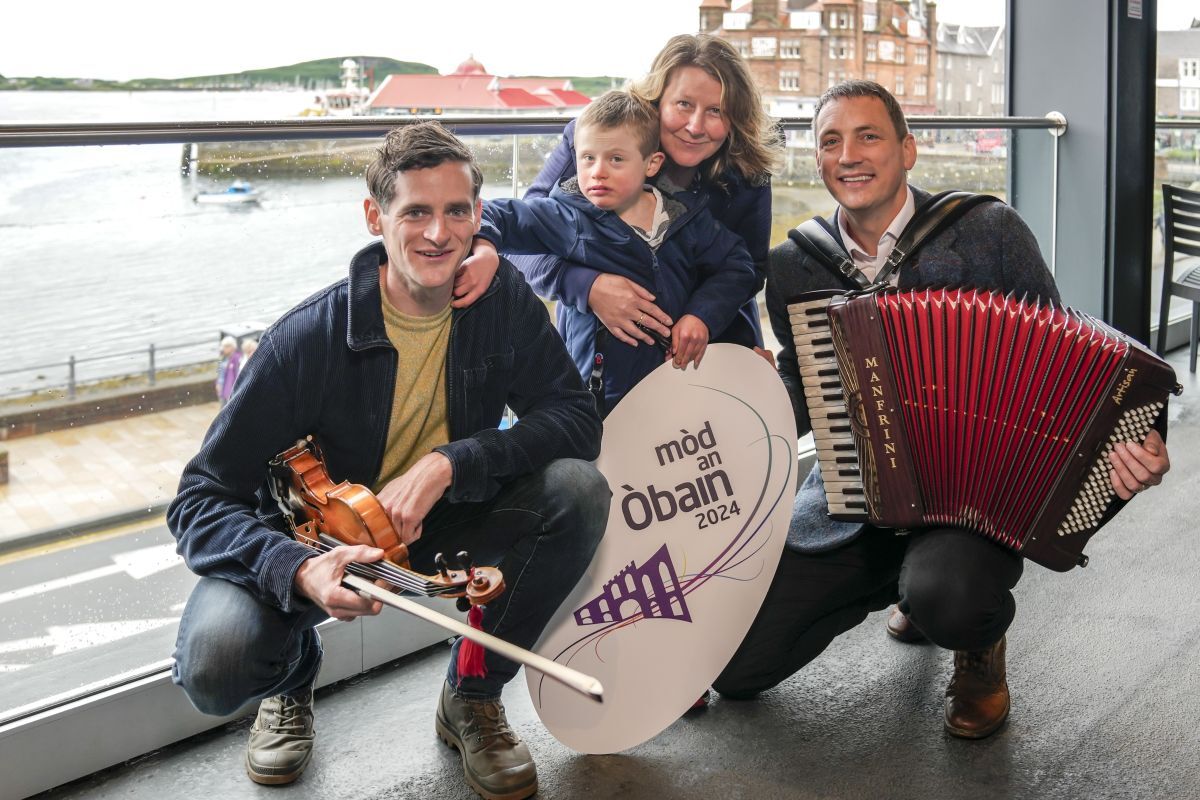 Video: World's first Makaton Gaelic Choir gets ready for Mòd gig