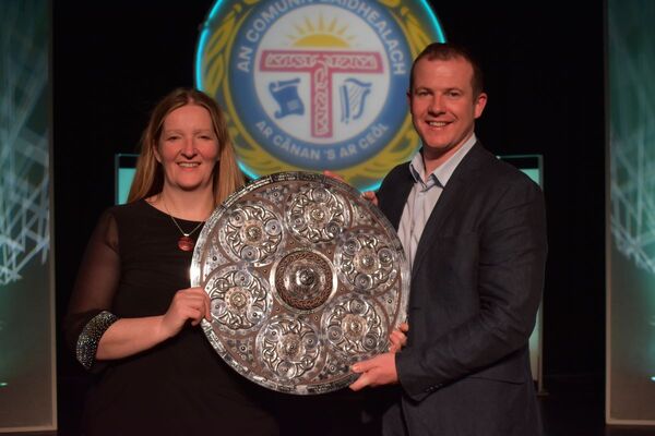 S&igrave;leas Sinclair wins more silverware - this time from the King