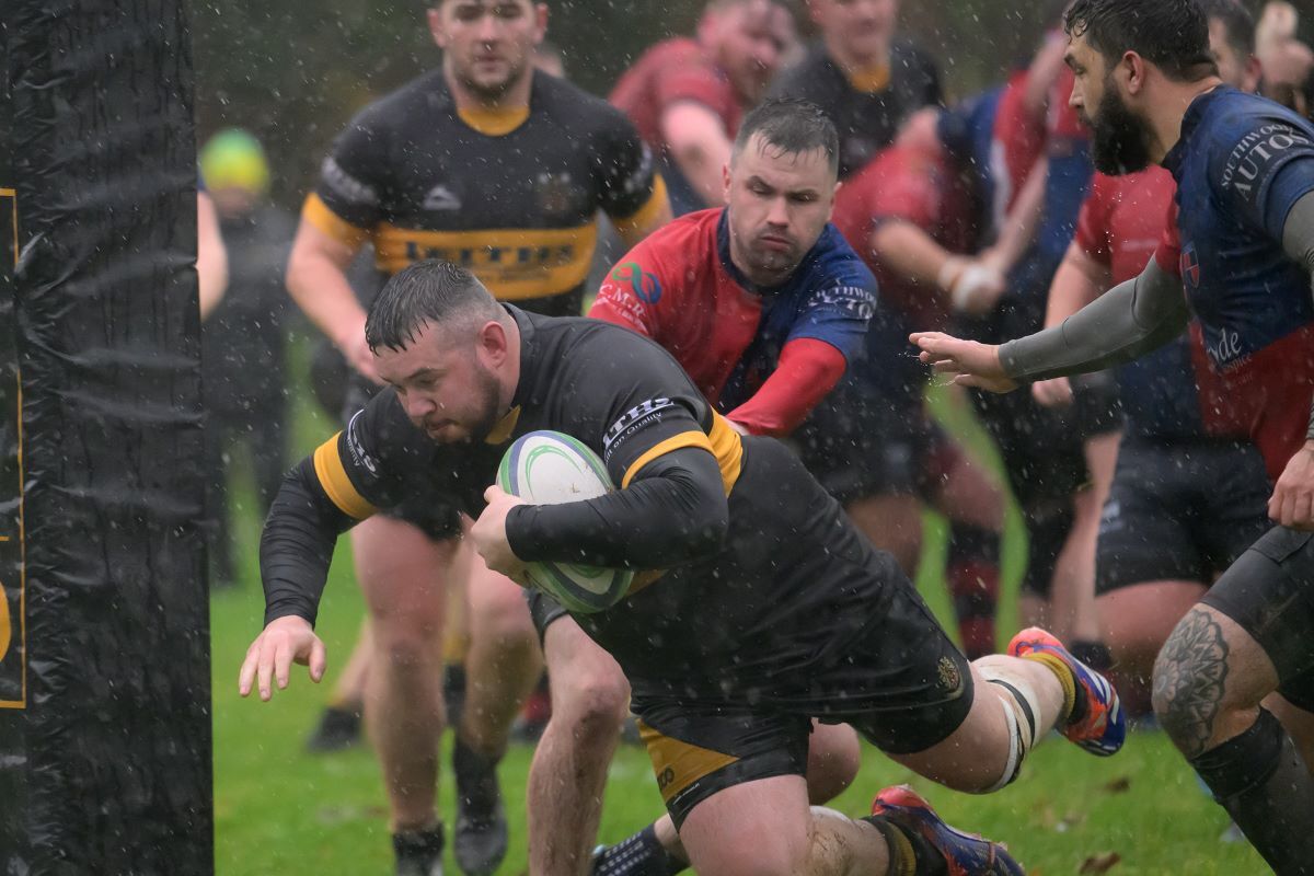 West Coast Today - Sport - Pattern forming Lochaber go on the rampage ...