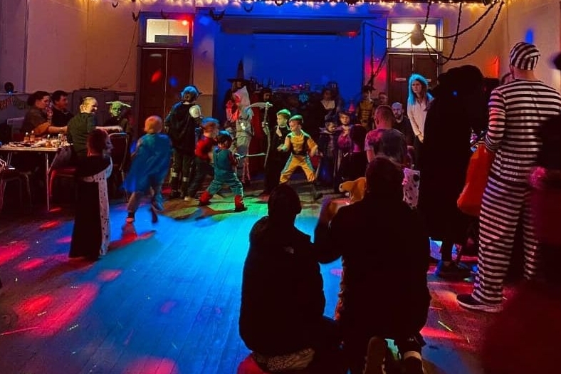 Community comes together for Hallowe'en disco