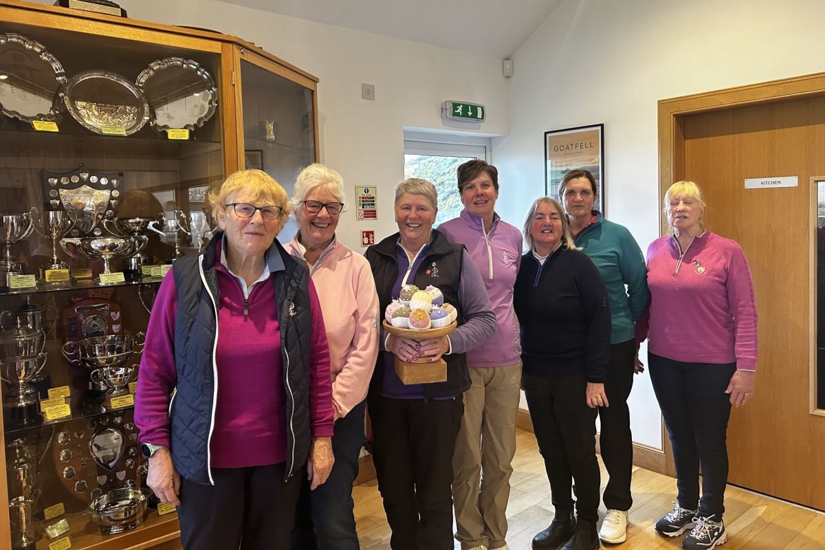 Shiskine captain Jenni Turnbull, centre, and the team of lady golfers who won the Kilbrannan Cake Stand Trophy. Photograph: Shiskine Golf Club. 