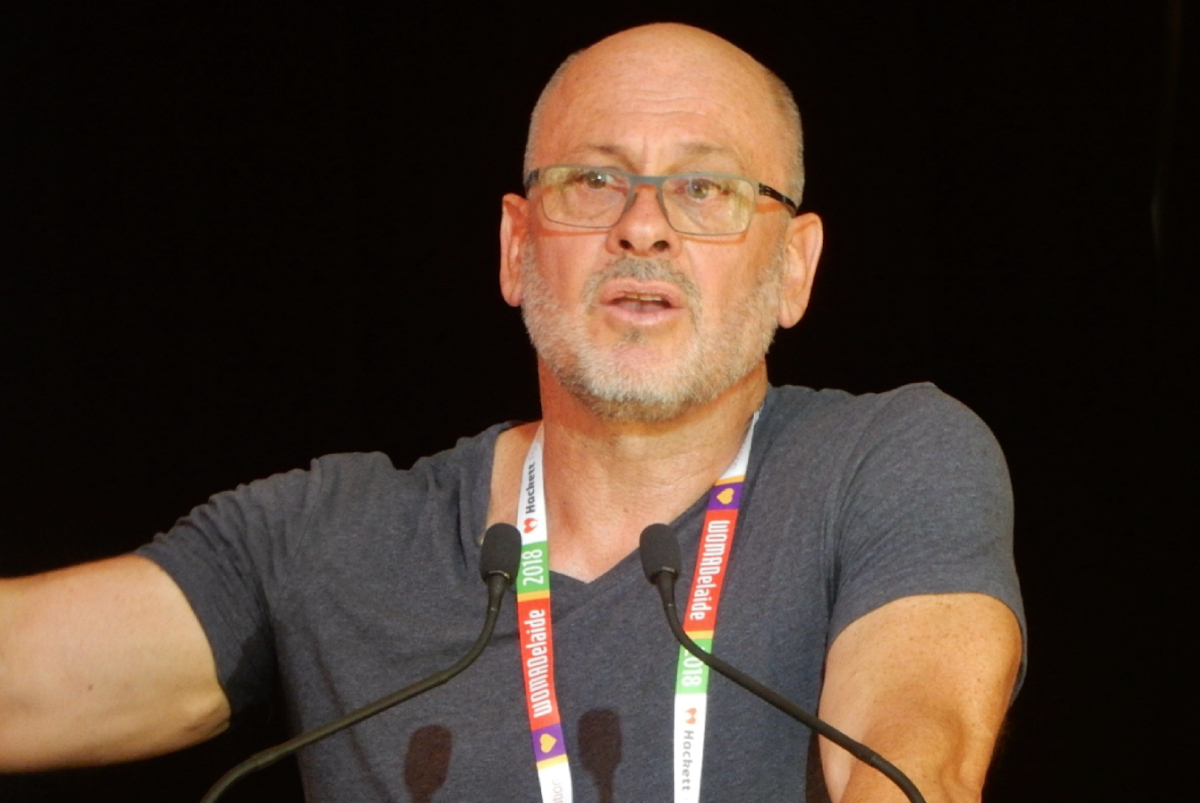 Planet_Talks_Speaker_Tim_Flannery_(41088815585)_photo-Michael_Coghlan_cropped_20241111.jpg