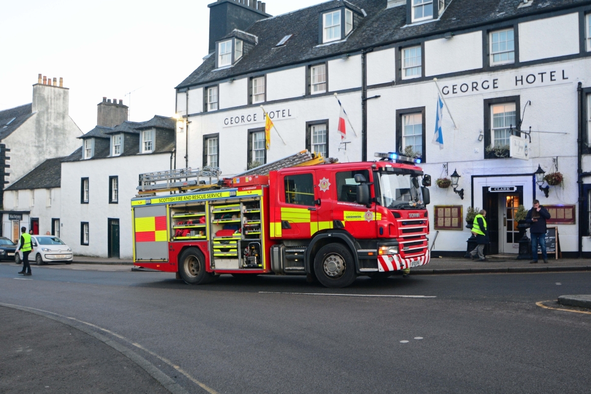 Inveraray fire service called to kitchen fire