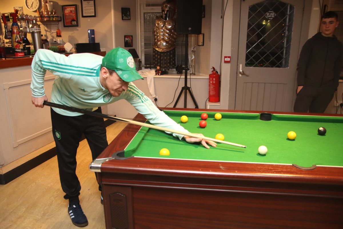 West Coast Today - Sport - Pool players remember Roddy