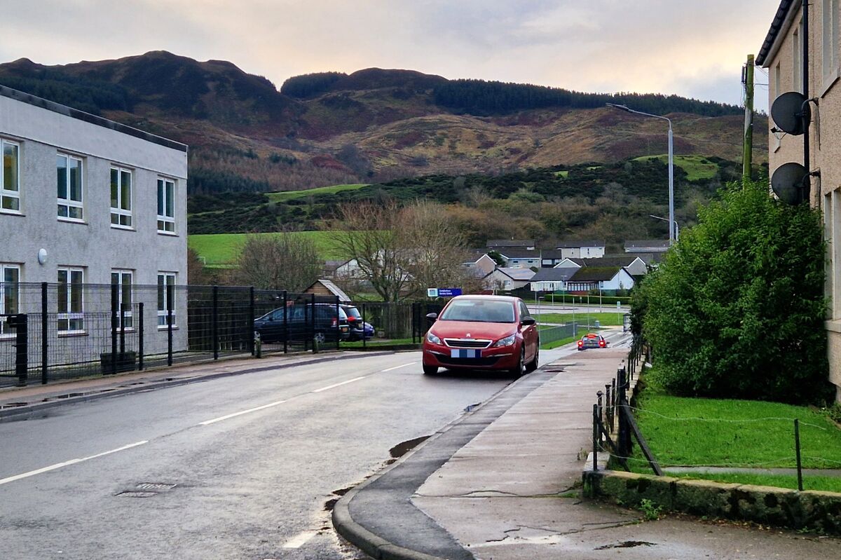 Appeal to drivers after pupils’ near miss with bus