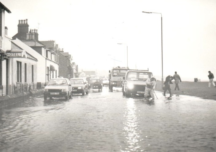 Heavy rainfall caused flooding on Lamlash front.