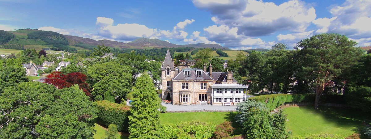 Owners of hotel near Fort William snap up property for undisclosed sum