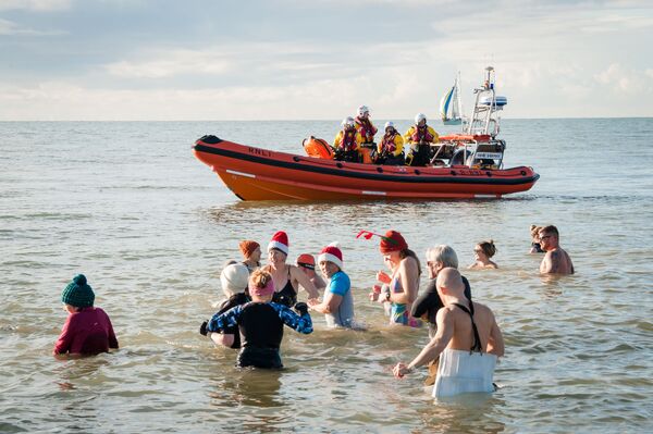 Arran RNLI warns dookers of cold water shock