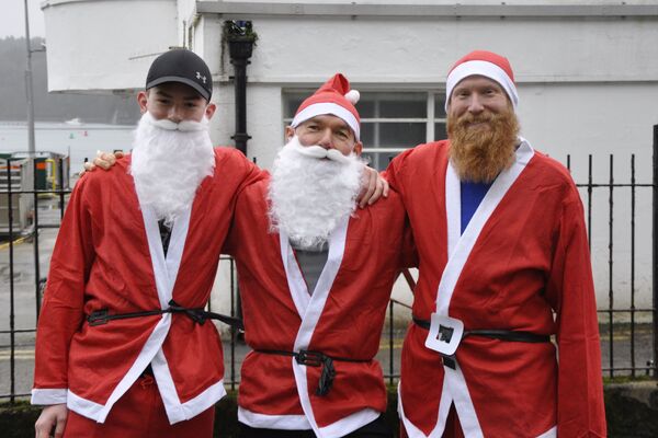 Santas take over Tobermory