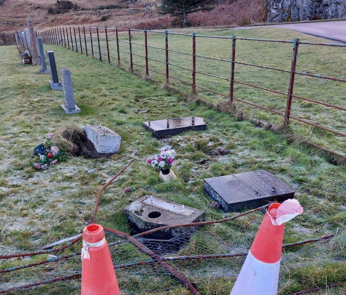 Mull on look out for headstone crash culprit