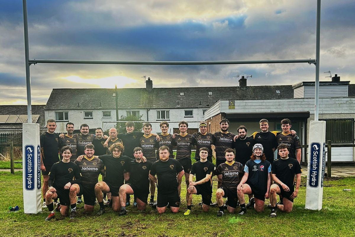 The MARFC players split into Black versus Gold to play a friendly on Saturday after their opponents wee a no show. Photograph: Mid Argyll Rugby Club.