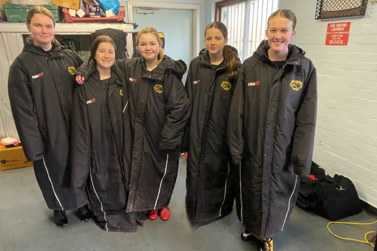 The U14 girls. Photograph: Mid Argyll RFC.