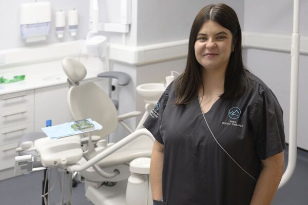 Dental Therapist Keira Matheson. Photograph: Iain Ferguson, alba.photos.