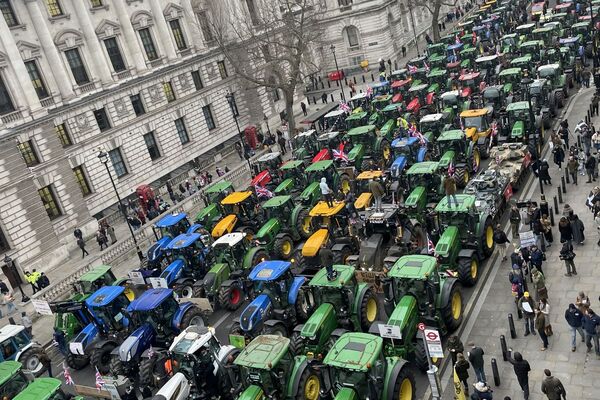 Lochaber MP calls on Chancellor to meet farmers