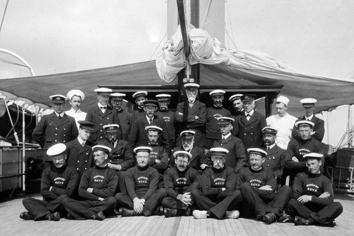 NO_T08_Morvern_Lines_25_Owner_and_crew_aboard_the_S_Y_Mingarry_en_route_to_the_Mediterranean_Phtoograph_Iain_Thornber_Collection.jpg