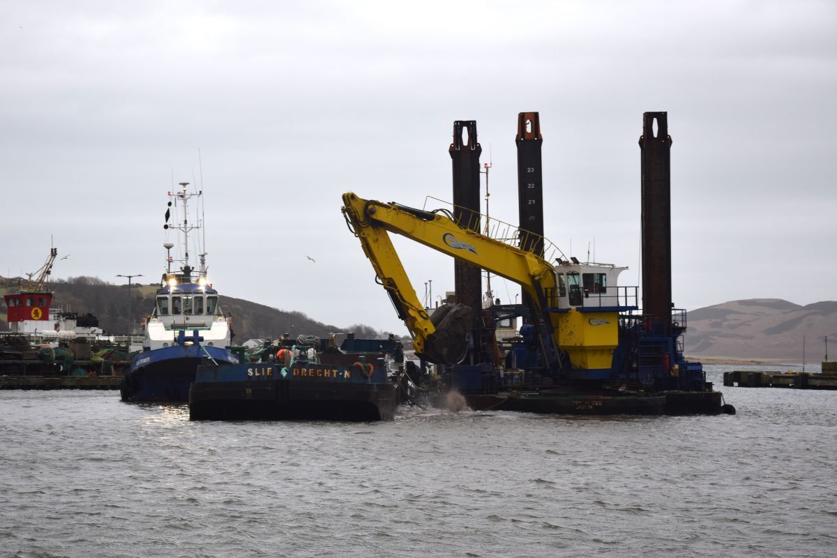 Dredging work clears the way for Campbeltown Harbour project