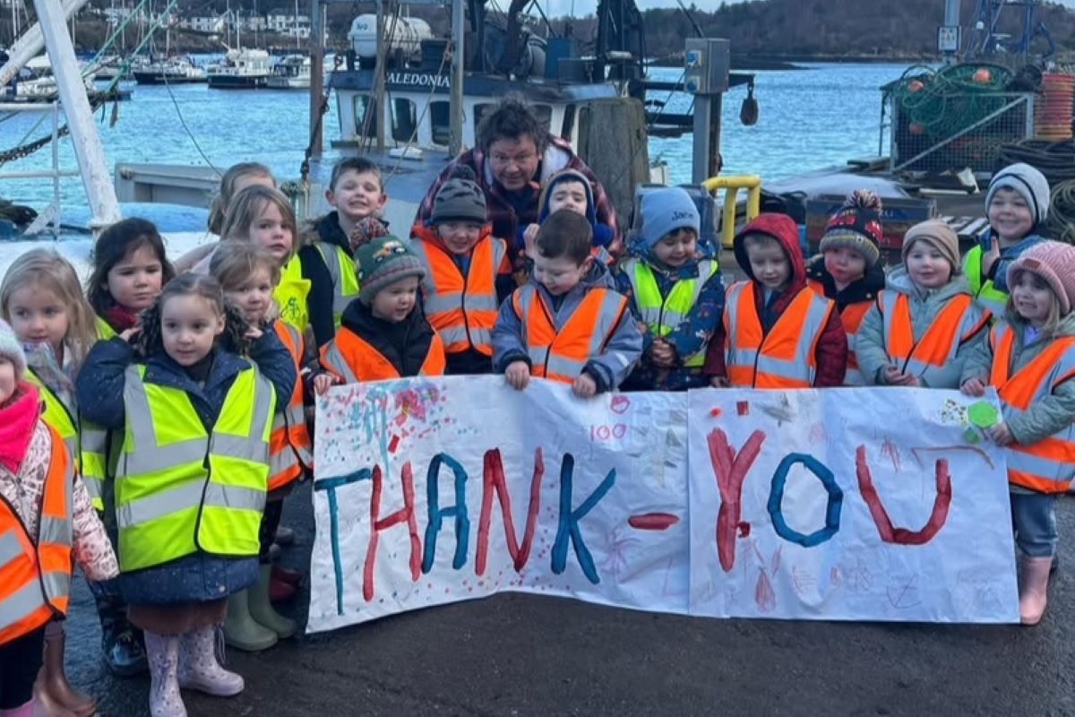 Net profits for early learners thanks to Tarbert fisherman's final haul