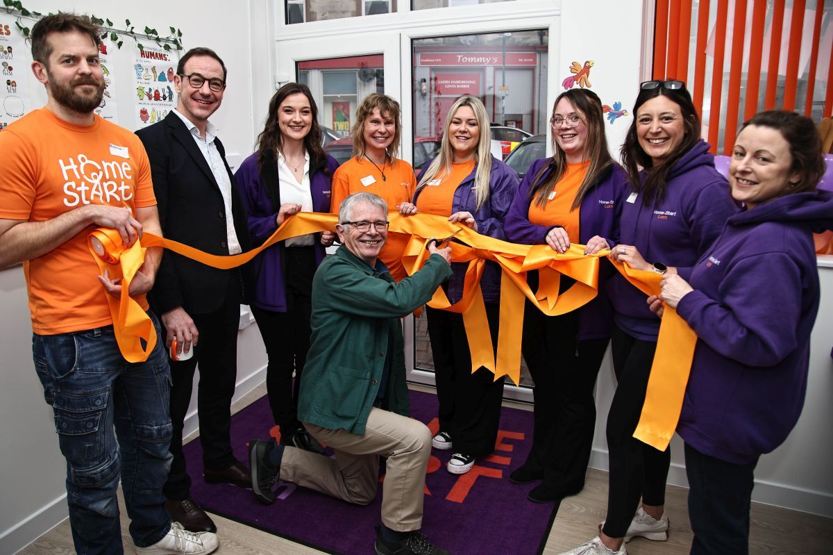 WEB_NO_KM_T09_HomeStartLornRibbonCutting_2025_FamilyCentre.jpg
