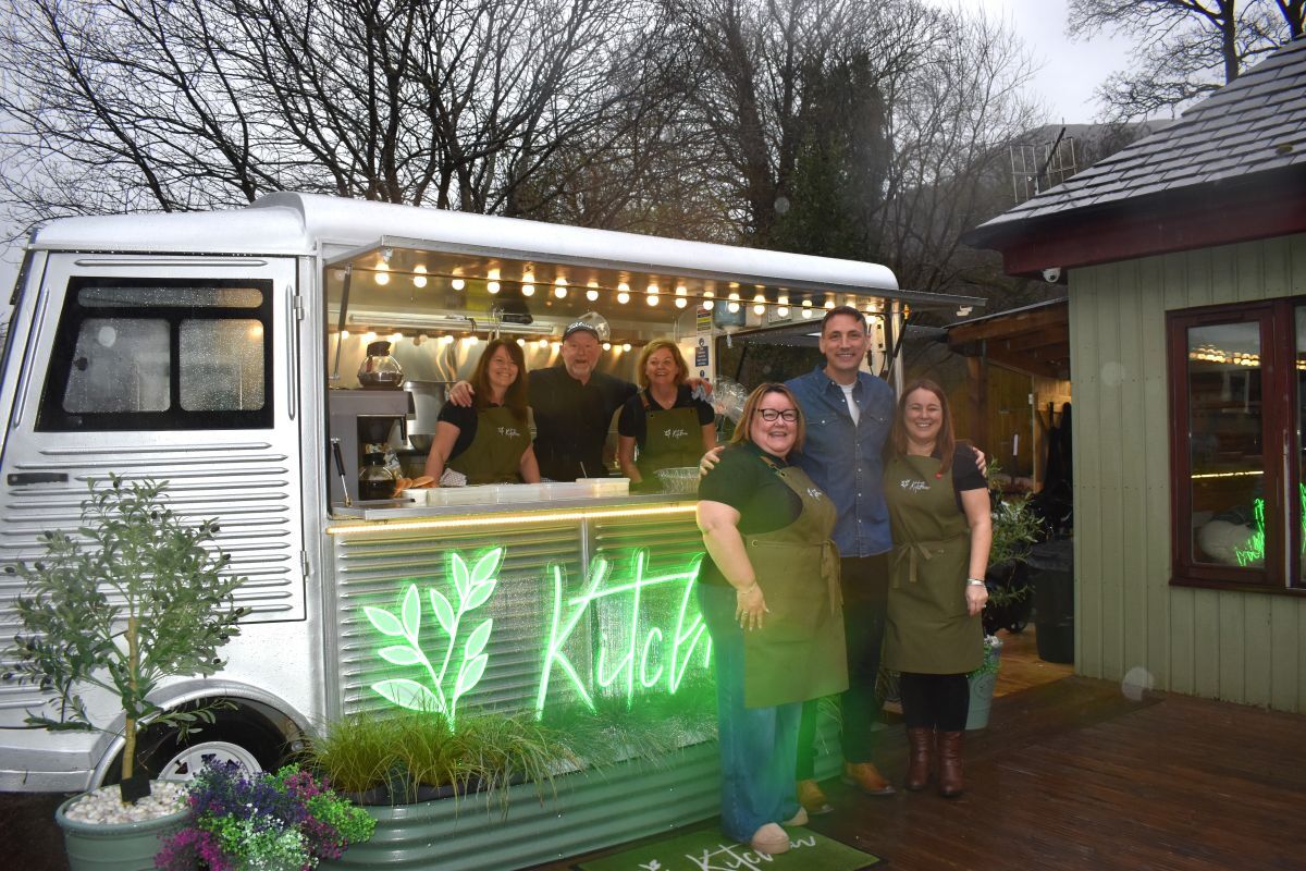 Gastronomes gear up as Kitchen Food Truck rolls into Glencoe