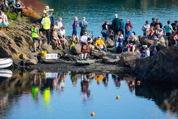 Stone skimming 2026 champs rocks on