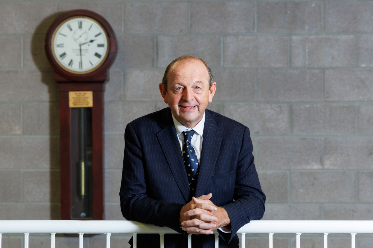 Farming stalwart announces retirement