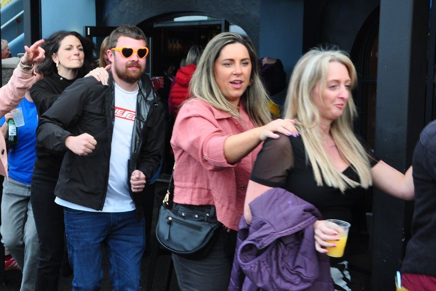 cropped_ow_t18_Mull_Music_Festival_2025_Conga_Line1_Main.jpg cropped_ow_t18_Mull_Music_Festival_2025_Conga_Line1_Main.jpg