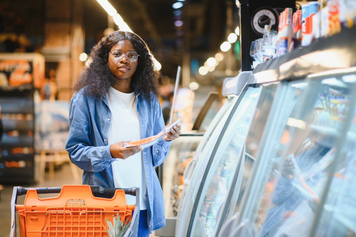 woman_in_supermarket_AdobeStock_1199346390_20250428