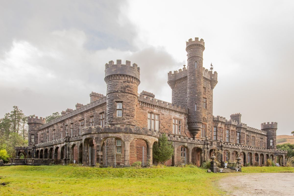 NO T20 Kinloch Castle goes on sale again 01 Photo NatureScot web