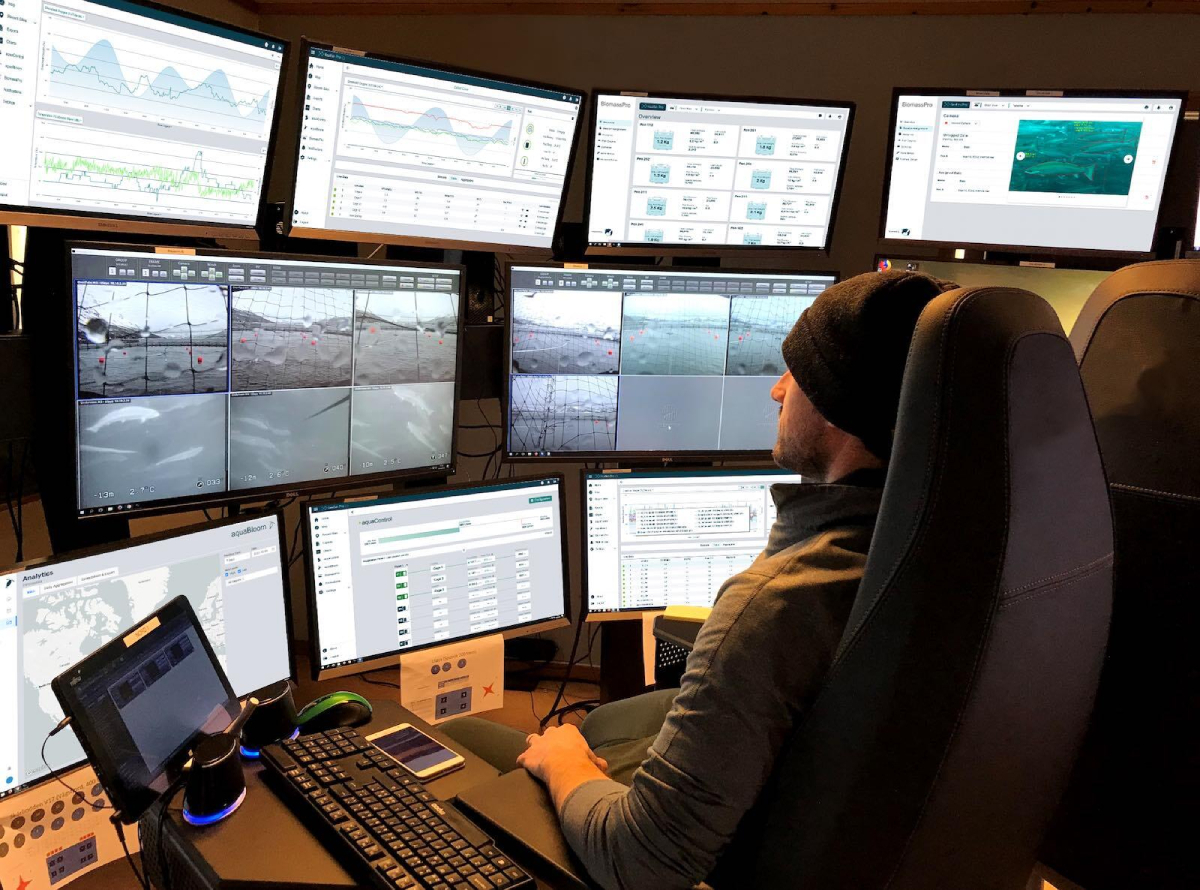 Employee in RFP Command Center Innovasea 20250523